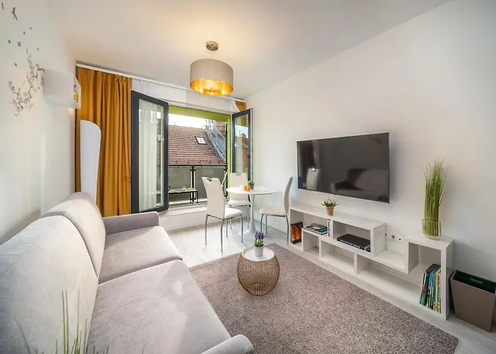 Sunbeam Crest Apartment